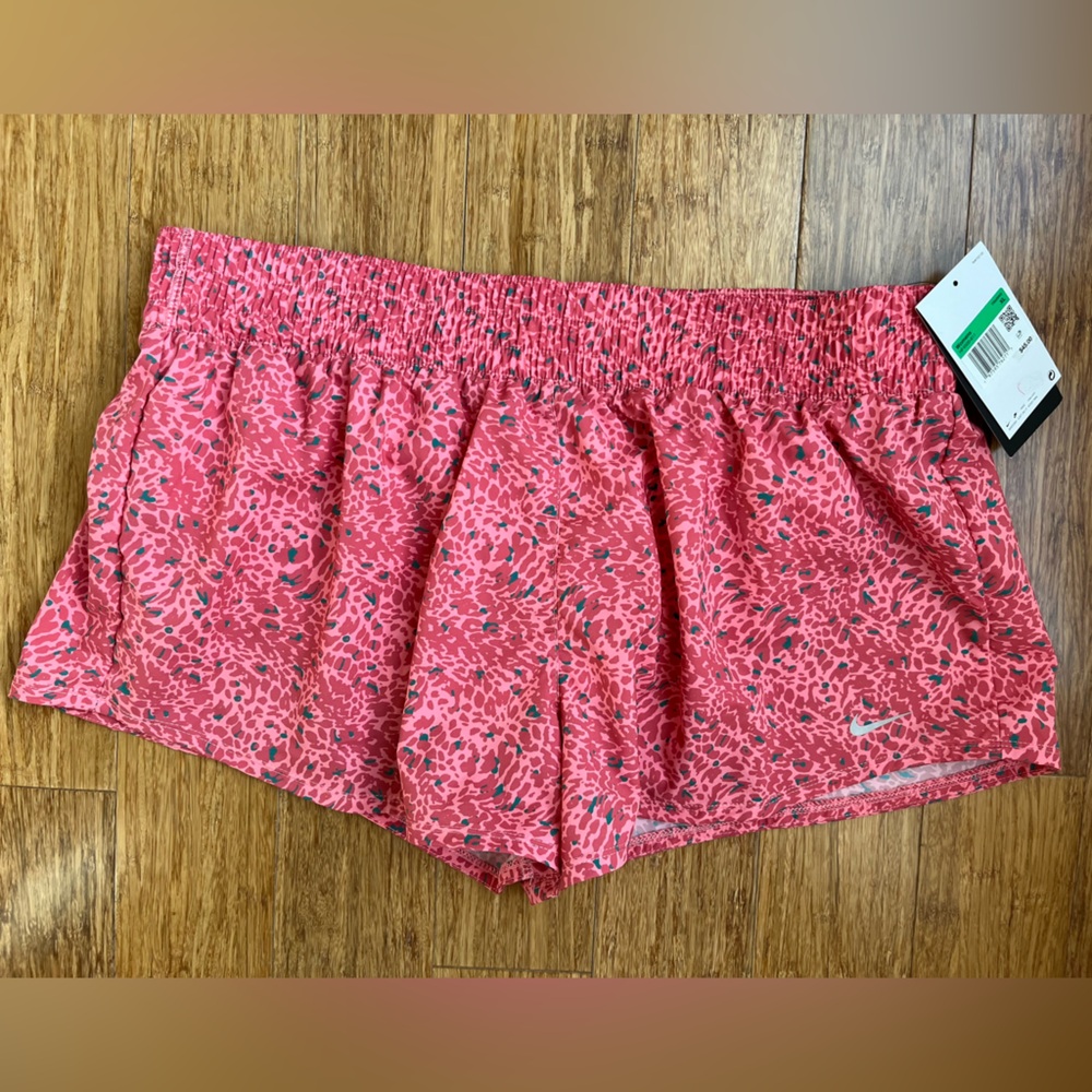 Nike women's drifit running shorts pink size XL NWT 1599